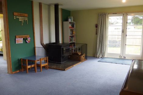 Photo of property in 13 Cross Street, Coalgate, 7673