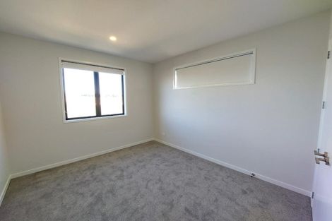 Photo of property in 33 Porowha Road, Westgate, Auckland, 0814