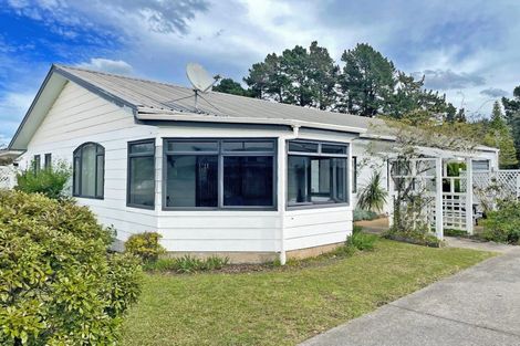 Photo of property in 130 Mayfair Avenue, Whangamata, 3620
