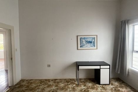 Photo of property in 19 Myrtle Crescent, Mount Cook, Wellington, 6021