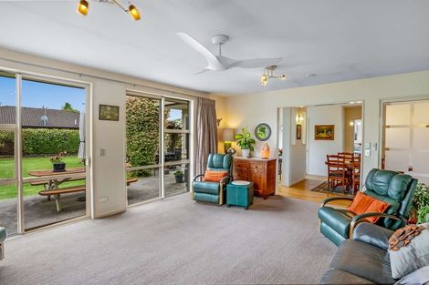 Photo of property in 11 Church Street, Oxford, 7430