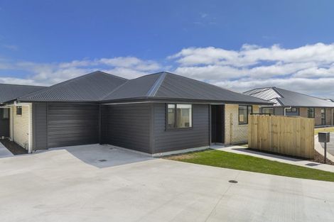 Photo of property in 100 Hagart-alexander Drive, Mosgiel, 9024