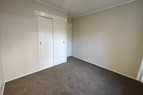 Photo of property in 1/4 Mahuta Grove, Northcote, Auckland, 0627