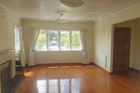 Photo of property in 12 Wheturangi Road, Greenlane, Auckland, 1051