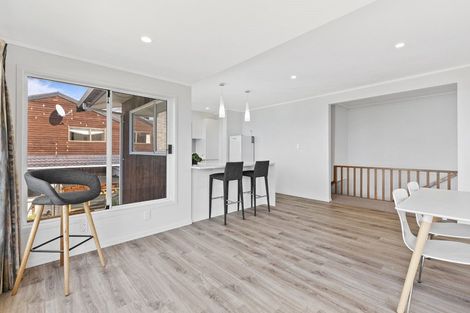 Photo of property in 1/25 Oban Road, Browns Bay, Auckland, 0630