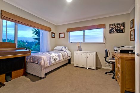Photo of property in 4 Olwyn Place, Greenhithe, Auckland, 0632