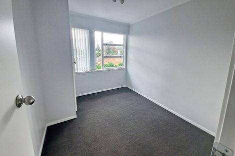 Photo of property in 1/223 Eskdale Road, Birkenhead, Auckland, 0626