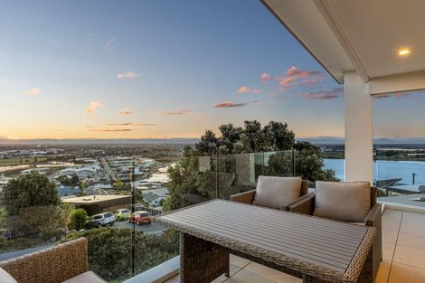 Photo of property in 320 Cannon Hill Crescent, Mount Pleasant, Christchurch, 8081