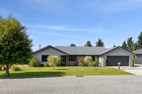 Photo of property in 7 Wren Street, Albert Town, Wanaka, 9305