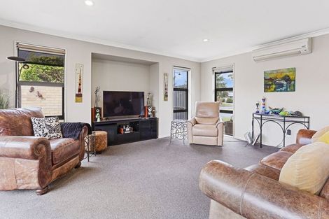Photo of property in 49 Oakwood Drive, Rangiora, 7400