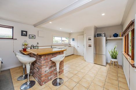 Photo of property in 51 Kings Avenue, Waikuku Beach, 7402