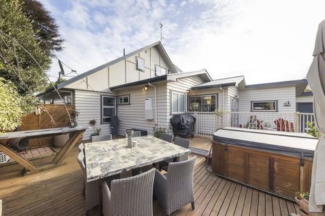 Photo of property in 21 Alan Street, Palmerston North, 4414