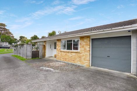 Photo of property in 25a Lidcombe Place, Avondale, Auckland, 1026
