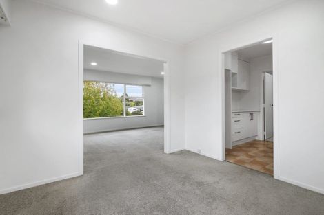 Photo of property in 86 Marlborough Avenue, Glenfield, Auckland, 0629