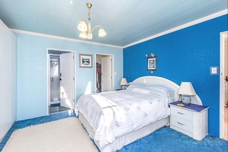 Photo of property in 2 Avon Street, Levin, 5510