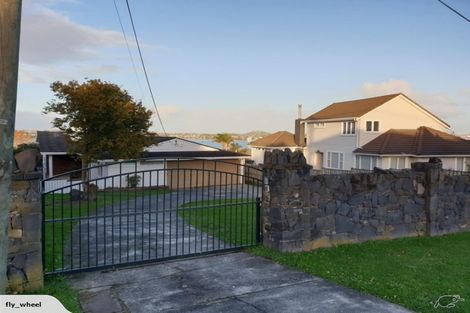 Photo of property in 109 Sylvan Avenue, Northcote, Auckland, 0627