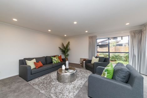 Photo of property in 9 Scandia Court, Hokowhitu, Palmerston North, 4410