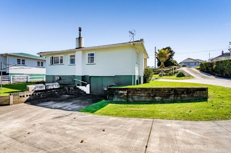 Photo of property in 99 Clawton Street, Westown, New Plymouth, 4310