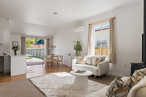 Photo of property in 15 Oman Street, Kaiti, Gisborne, 4010