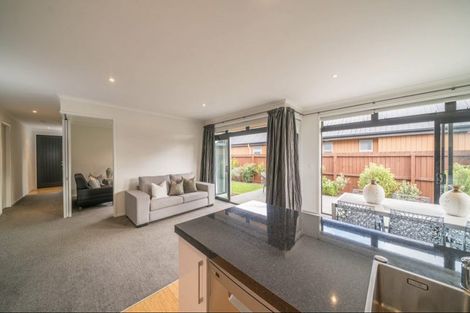 Photo of property in 21 Meyer Crescent, Halswell, Christchurch, 8025