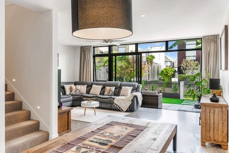 Photo of property in 12 Cochrane Road, Hobsonville, Auckland, 0616