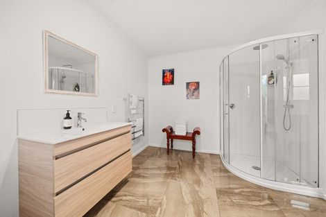 Photo of property in 30 Cologne Street, Martinborough, 5711