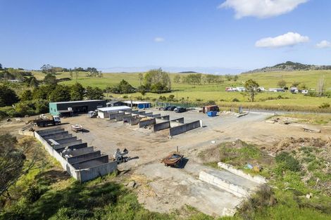 Photo of property in 35 Pataua Road South, Parua Bay, Onerahi, 0192