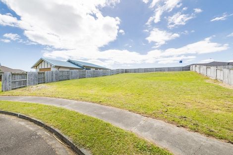 Photo of property in 13 Teppett Place, Foxton Beach, Foxton, 4815
