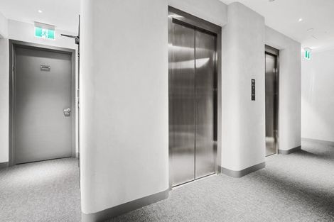 Photo of property in Oceanside Tower 1, 5/2d Marine Parade, Mount Maunganui, 3116