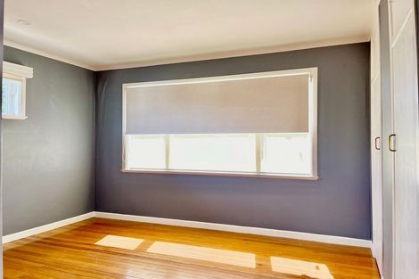 Photo of property in 46 Kelman Road, Kelston, Auckland, 0602