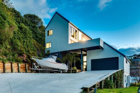 Photo of property in 13 Amner Place, Bluff Hill, Napier, 4110