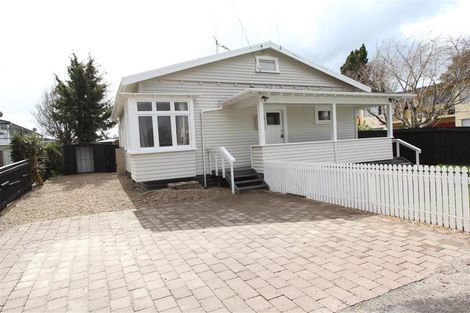 Photo of property in 15 Stanley Street, Claudelands, Hamilton, 3214