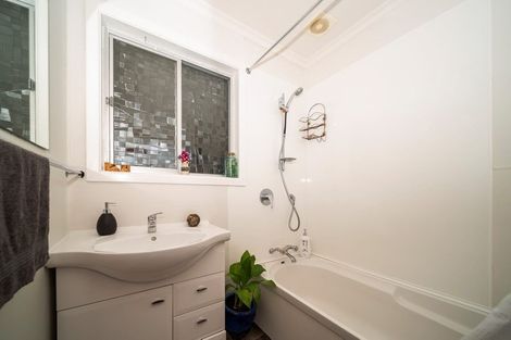 Photo of property in 109 Govett Avenue, Frankleigh Park, New Plymouth, 4310