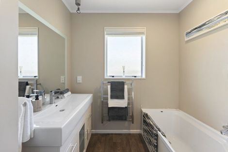 Photo of property in 85 Pasadena Crescent, Totara Park, Upper Hutt, 5018