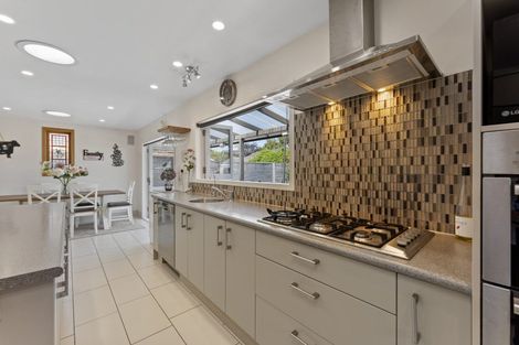 Photo of property in 8 Routley Crescent, Elderslea, Upper Hutt, 5018