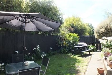 Photo of property in 2/69a Mandeville Street, Riccarton, Christchurch, 8011