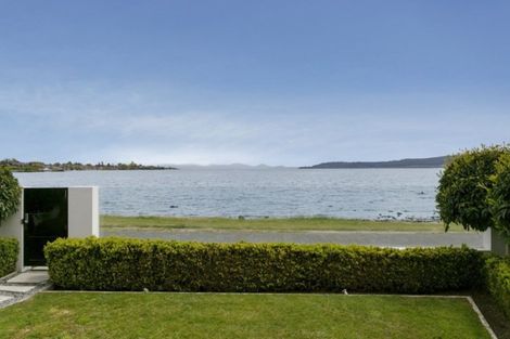 Photo of property in 3/225 Lake Terrace, Waipahihi, Taupo, 3330