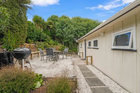 Photo of property in 1/66 Manuka Road, Glenfield, Auckland, 0629