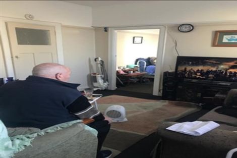 Photo of property in 127 Saint Aubyn Street, New Plymouth, 4310