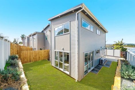 Photo of property in 40a Estuary Road, Weymouth, Auckland, 2103