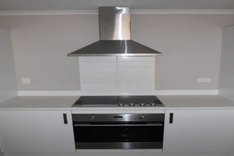 Photo of property in 28 Trauzer Place, Flagstaff, Hamilton, 3210