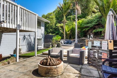 Photo of property in 15 Reynolds Place, Torbay, Auckland, 0630