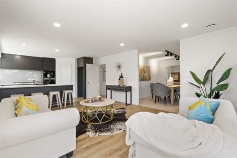 Photo of property in 44 Wairere Road, The Gardens, Auckland, 2105