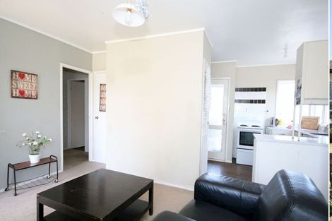 Photo of property in 1/29 Lane Road, Weymouth, Auckland, 2103