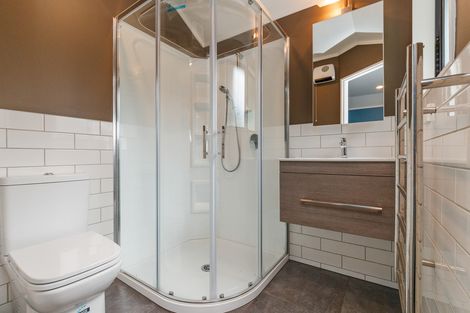 Photo of property in 9 Scandia Court, Hokowhitu, Palmerston North, 4410