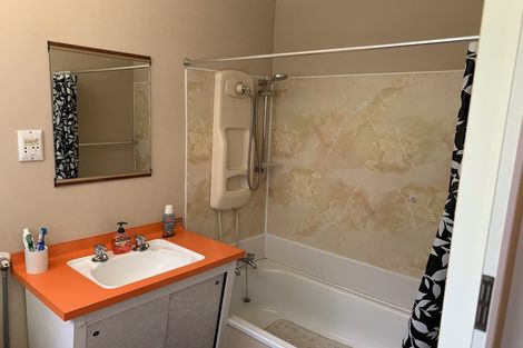 Photo of property in 2a Runciman Street, Green Island, Dunedin, 9018