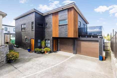 Photo of property in 50a Hillcrest Road, Papatoetoe, Auckland, 2025