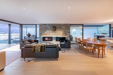 Photo of property in 10 Bay Rise, Wanaka, 9305