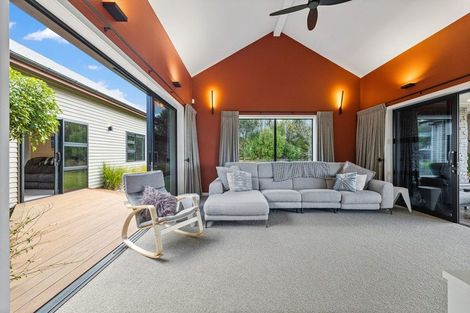 Photo of property in 67 Lomond Grove, Acacia Bay, Taupo, 3385