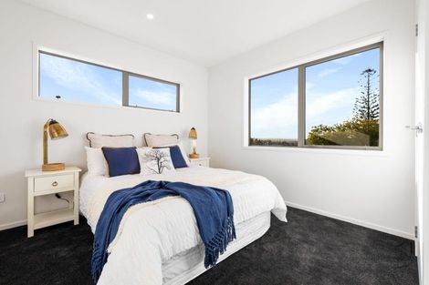 Photo of property in 40 Leo Street, Glen Eden, Auckland, 0602